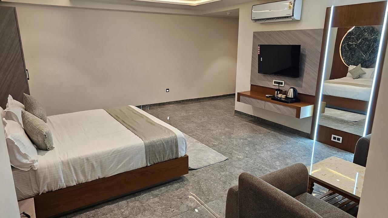 Rds Hotel Amhedabad Dış mekan fotoğraf