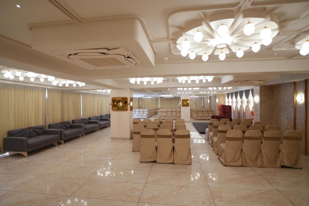 Rds Hotel Amhedabad Dış mekan fotoğraf