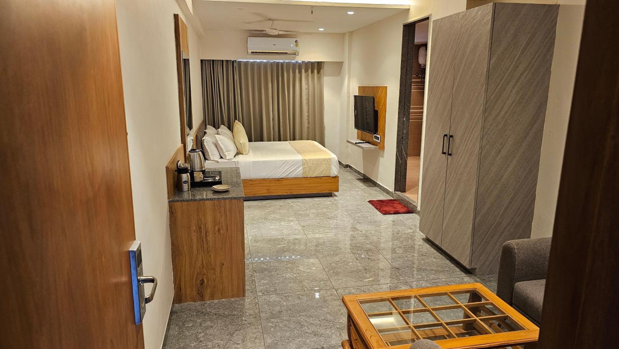 Rds Hotel Amhedabad Dış mekan fotoğraf